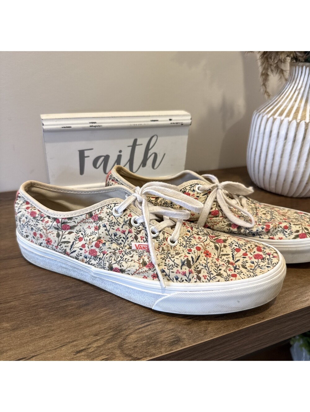 Vans Women’s Size 9.5 Floral Adorable